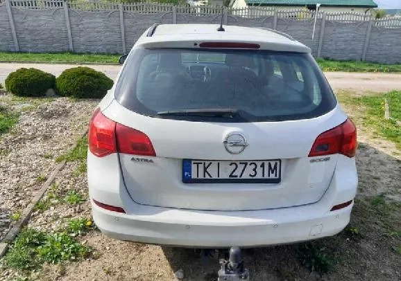 Opel Astra cena 19500 przebieg: 273000, rok produkcji 2012 z Jędrzejów małe 16